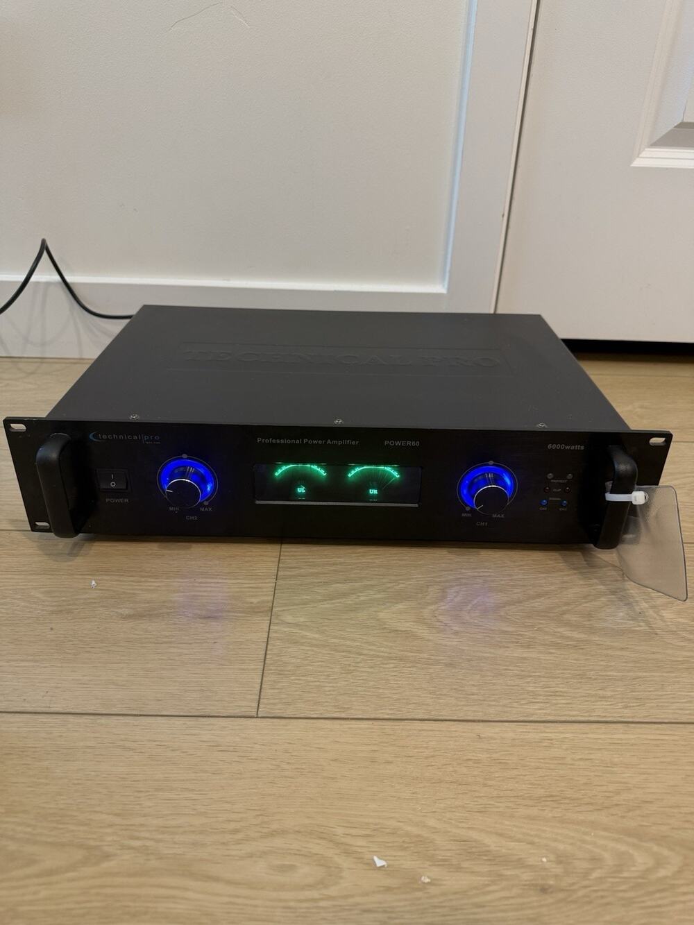 Technical Pro 6000 Watt 2-Channel Stereo Power Amplifier for Home Speaker System